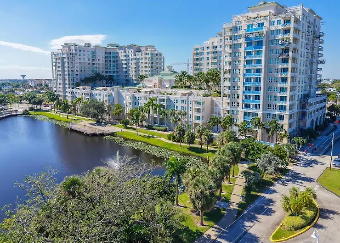 314S Nautical Beach Suite - 2 Beds!, Pools, Jacuzzi, Beach, Shops & Dog Friendly
